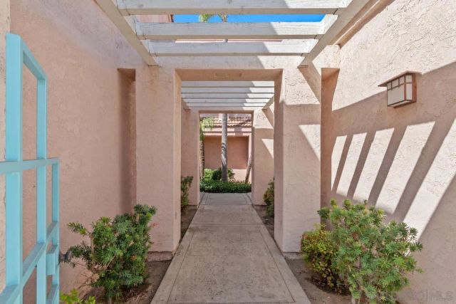 12083 Calle de Montana 219, El Cajon, CA 92019