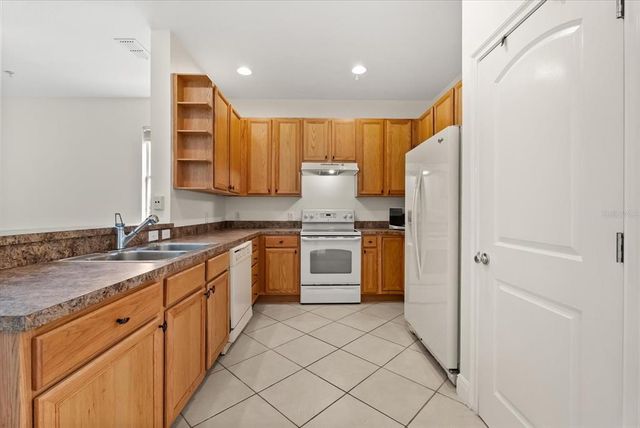 11 W HARDING STREET E, Orlando, FL 32806
