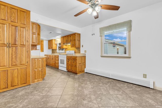 1 Walker Court, Lafayette, IN 47909