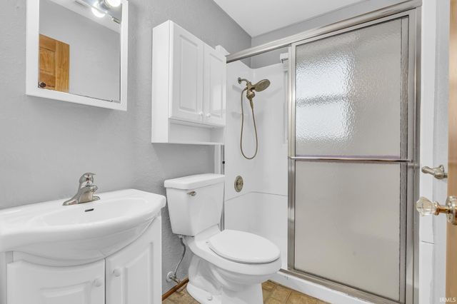 1 Walker Court, Lafayette, IN 47909