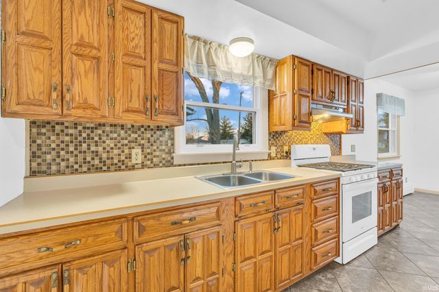 1 Walker Court, Lafayette, IN 47909