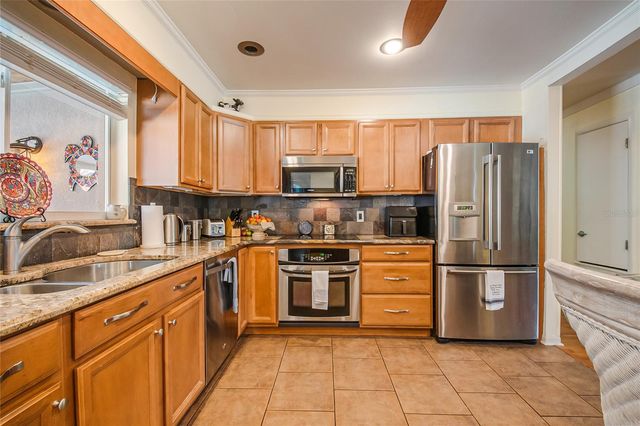 617 RIVERVIEW AVENUE, Altamonte Springs, FL 32714