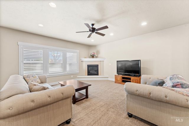 10409 Boulder Peak St, Nampa, ID 83687