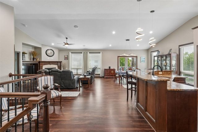 2743 NW 167th Court, Clive, IA 50325