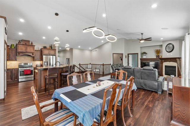 2743 NW 167th Court, Clive, IA 50325