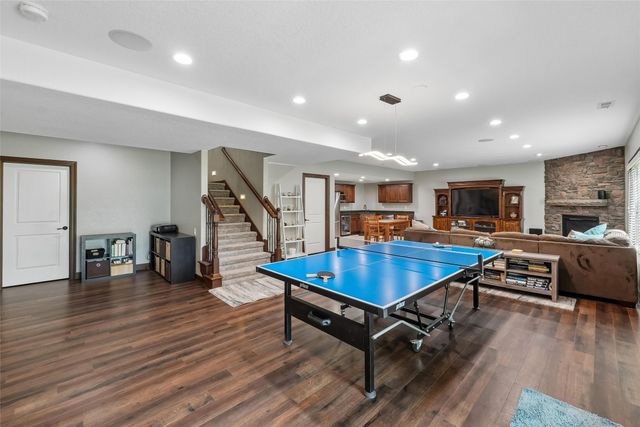2743 NW 167th Court, Clive, IA 50325