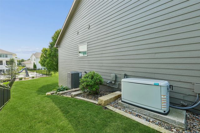 2743 NW 167th Court, Clive, IA 50325