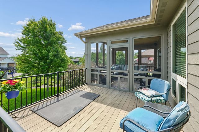2743 NW 167th Court, Clive, IA 50325