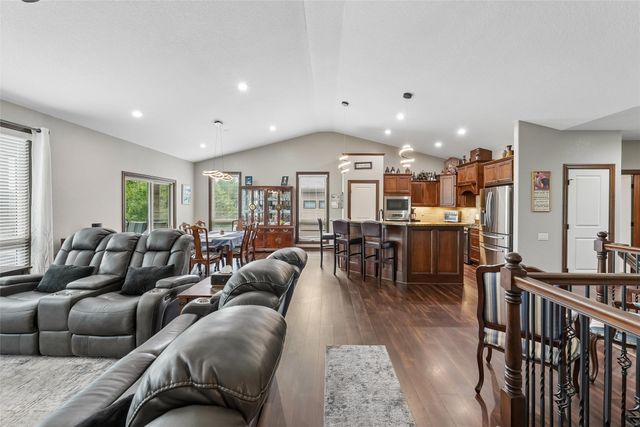 2743 NW 167th Court, Clive, IA 50325