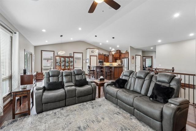 2743 NW 167th Court, Clive, IA 50325