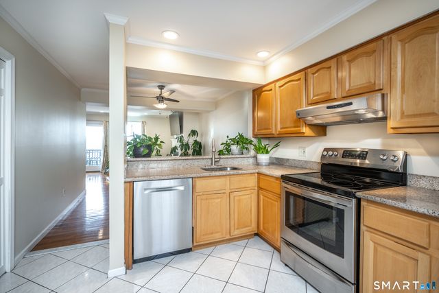 55 Mill Plain Road 17-6, Danbury, CT 06811