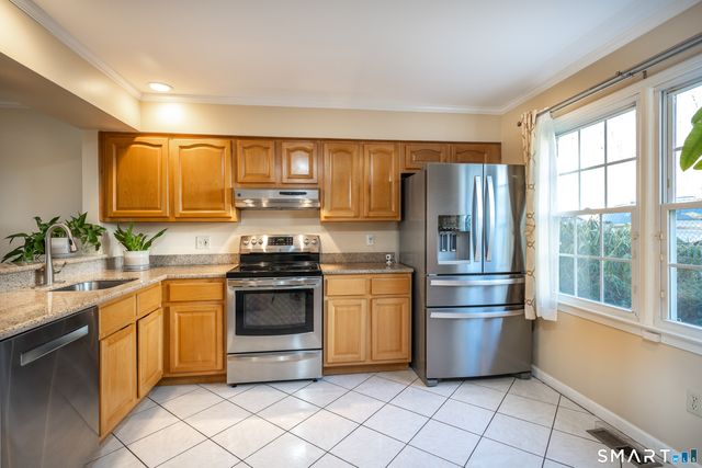 55 Mill Plain Road 17-6, Danbury, CT 06811