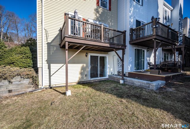 55 Mill Plain Road 17-6, Danbury, CT 06811