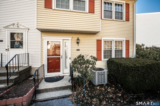 55 Mill Plain Road 17-6, Danbury, CT 06811