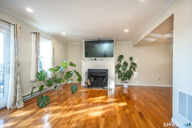 55 Mill Plain Road 17-6, Danbury, CT 06811