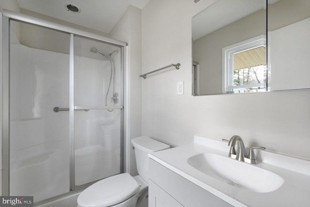 2004 BRIERHILL RD, Fort Washington, MD 20744