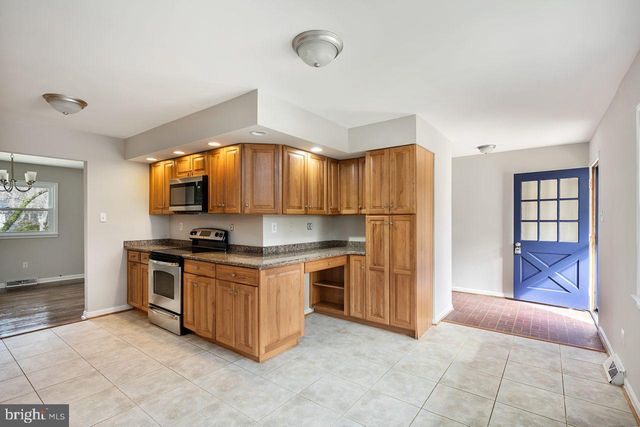 2004 BRIERHILL RD, Fort Washington, MD 20744