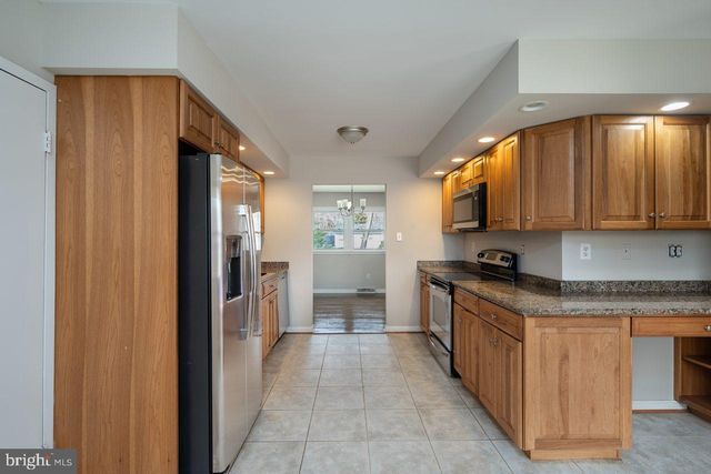 2004 BRIERHILL RD, Fort Washington, MD 20744