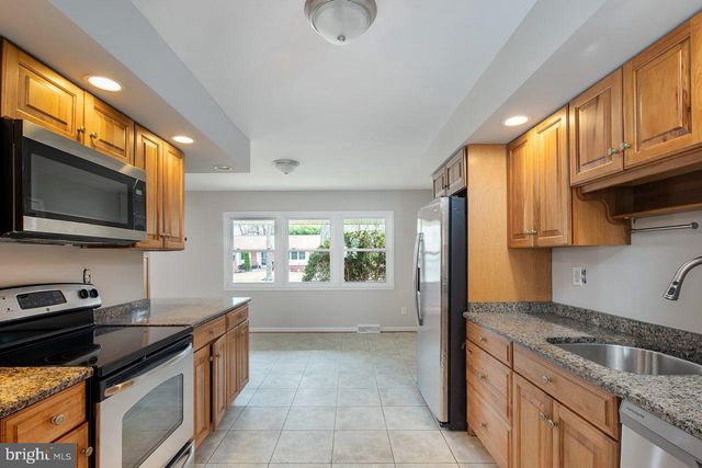 2004 BRIERHILL RD, Fort Washington, MD 20744