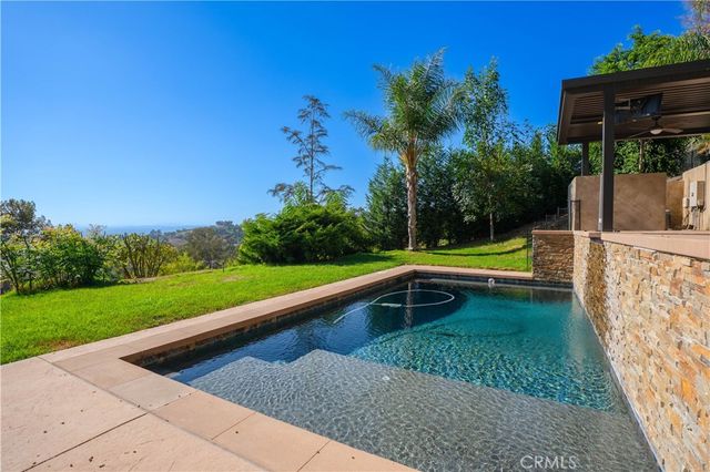 14001 Summit, Whittier, CA 90602