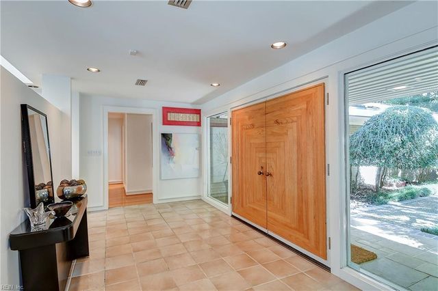 2030 Hunters TRL, Norfolk, VA 23518