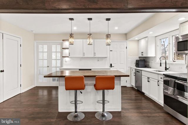 12906 COLBY DR, Woodbridge, VA 22192