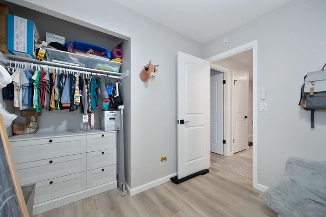 6443 Villa Dr, Sacramento, CA 95842