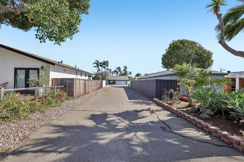 1015 Morse St B, Oceanside, CA 92054 — photo 2