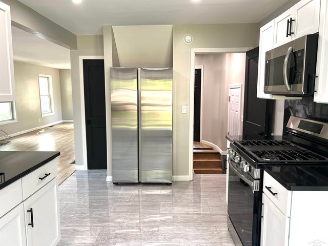 1614 Barnard Street, Saginaw, MI 48602