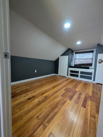 1738 Rhoda Avenue, Columbus, OH 43212