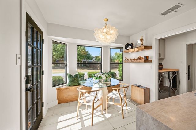 2403 N Carroll Avenue, Southlake, TX 76092