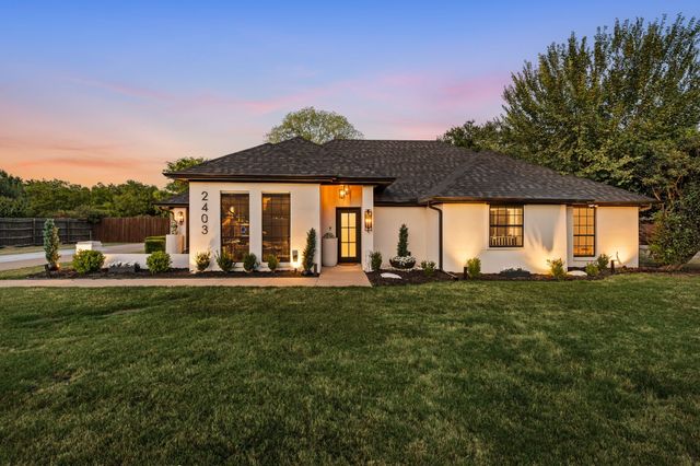 2403 N Carroll Avenue, Southlake, TX 76092