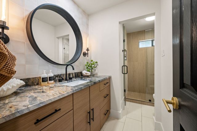 2403 N Carroll Avenue, Southlake, TX 76092