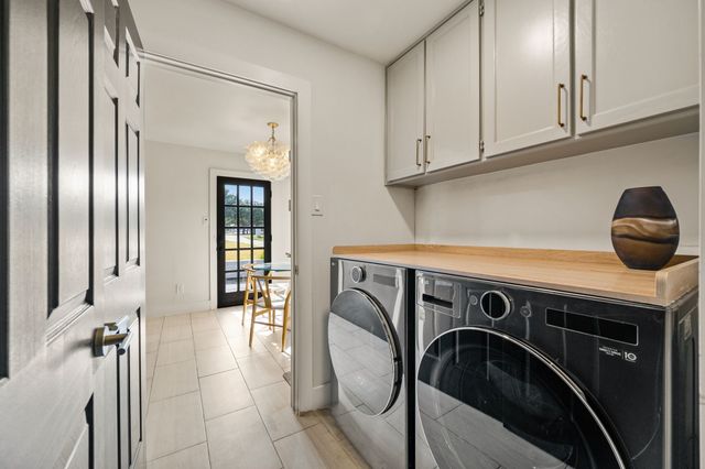 2403 N Carroll Avenue, Southlake, TX 76092