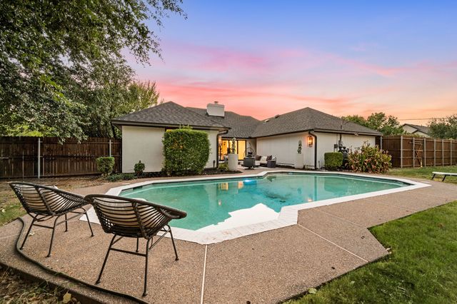 2403 N Carroll Avenue, Southlake, TX 76092
