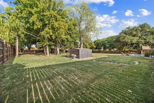 2403 N Carroll Avenue, Southlake, TX 76092