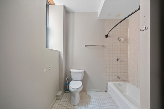 368 W Huron Street 3N, Chicago, IL 60654