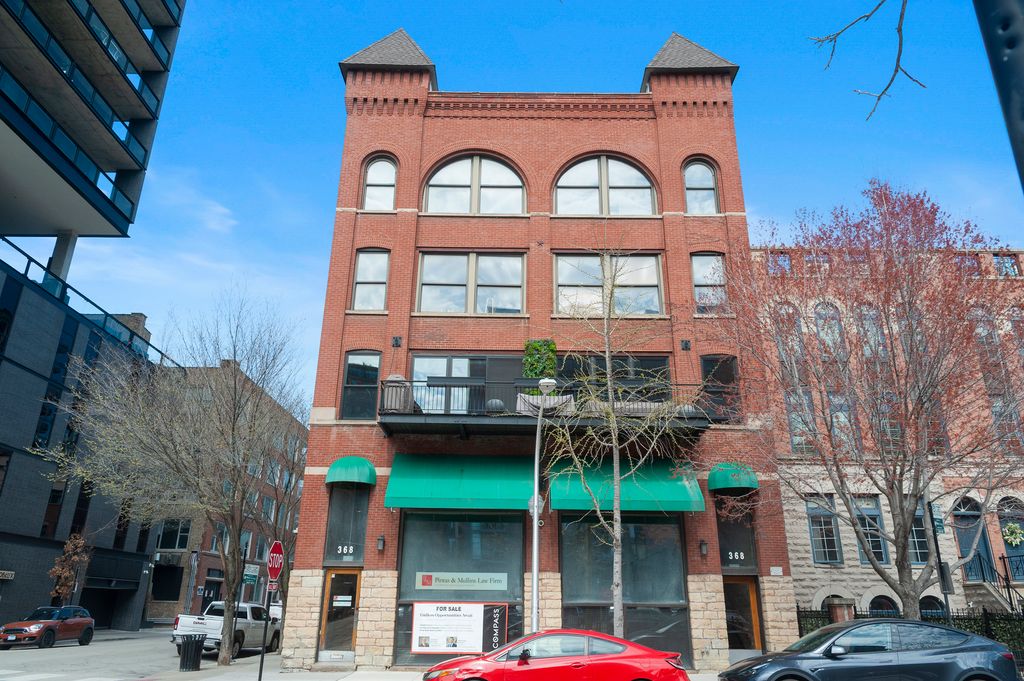 368 W Huron Street 3N, Chicago, IL 60654