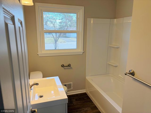 7113 Halifax Avenue N, Brooklyn Center, MN 55429