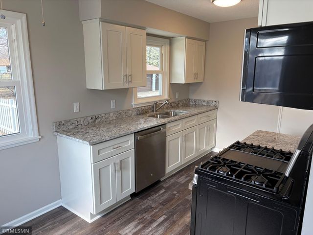 7113 Halifax Avenue N, Brooklyn Center, MN 55429