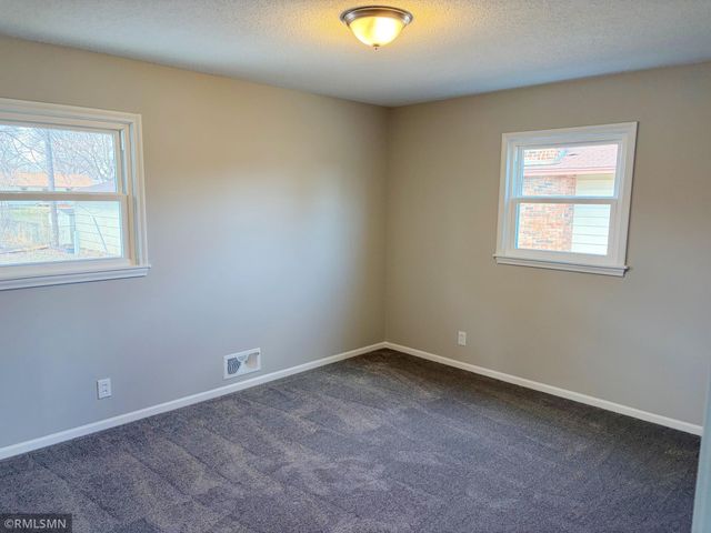 7113 Halifax Avenue N, Brooklyn Center, MN 55429