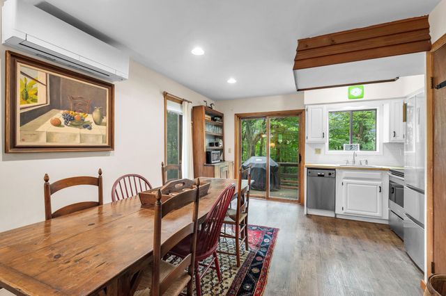 34 Rock Split Way, Wilmington, VT 05363