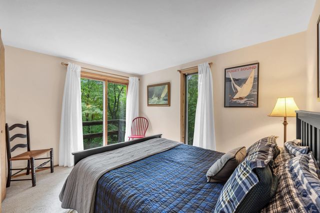 34 Rock Split Way, Wilmington, VT 05363