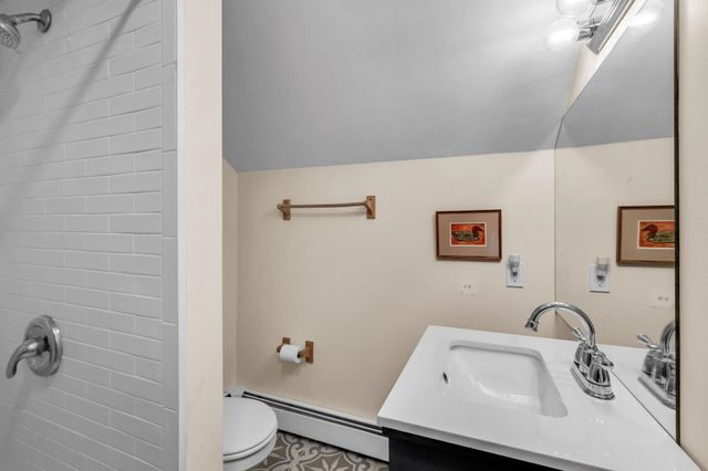 34 Rock Split Way, Wilmington, VT 05363