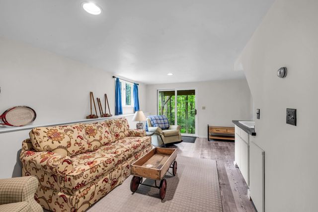 34 Rock Split Way, Wilmington, VT 05363