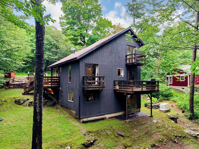 34 Rock Split Way, Wilmington, VT 05363