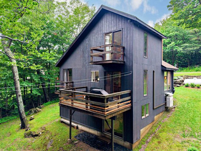 34 Rock Split Way, Wilmington, VT 05363
