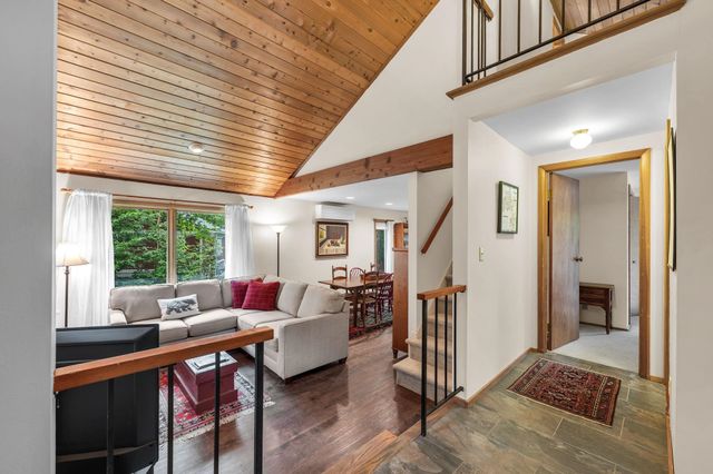 34 Rock Split Way, Wilmington, VT 05363
