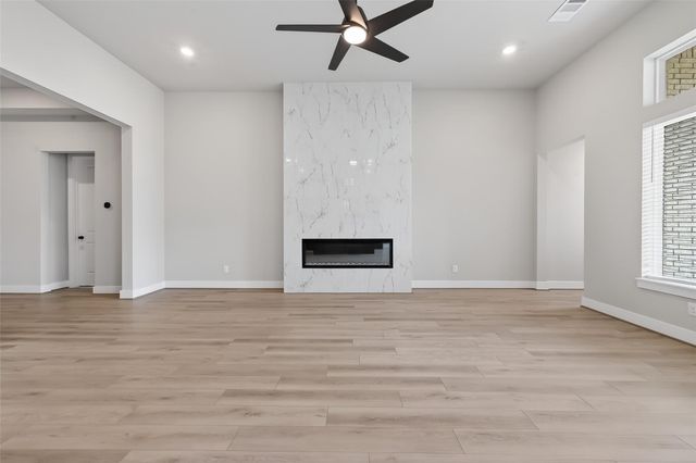 2022 Serene Springs Drive, Richmond, TX 77469