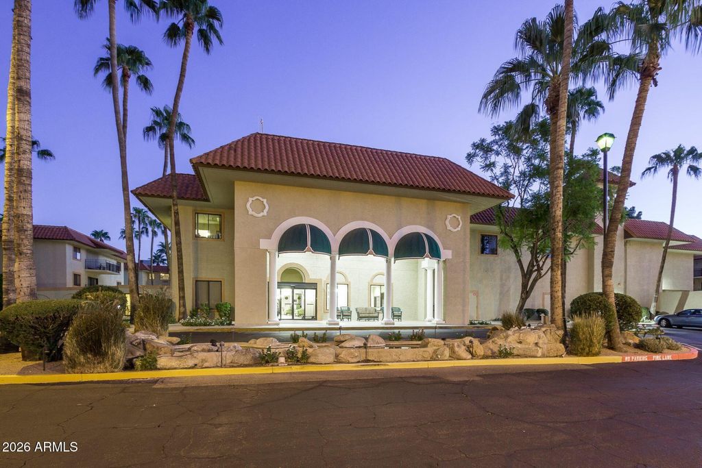 10330 W Thunderbird Boulevard Apt C309, Sun City, AZ 85351